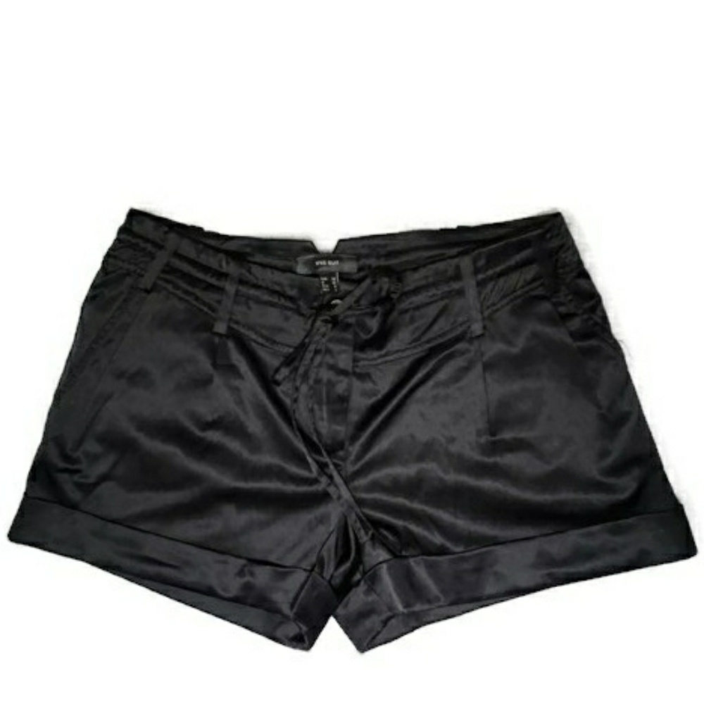 MNG • Suit Belted Cuffed Shorts • New/Black/6